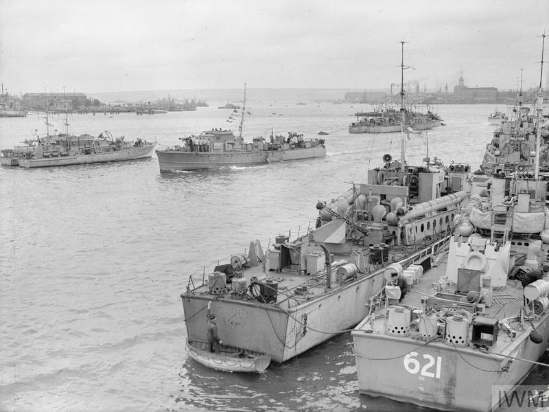 MTB returning to HMS Hornet, Gosport in June 1944