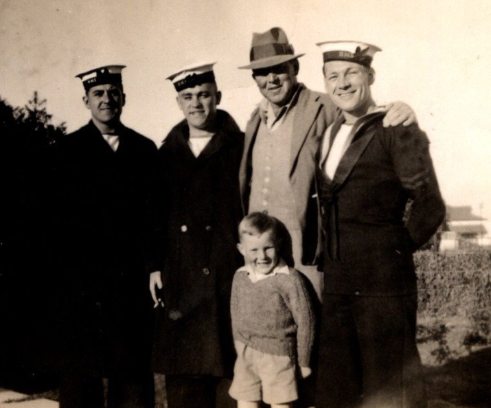 Ted May and the Baines family in South Africa 1942