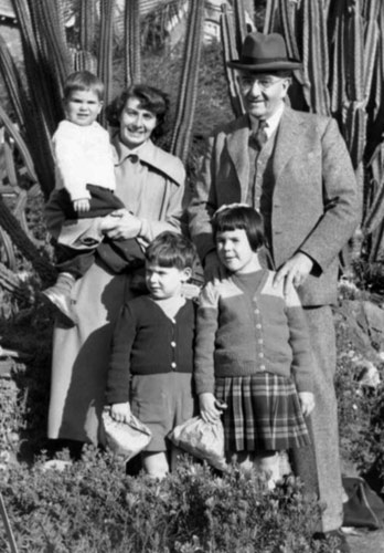 Joop van der Laan with daughter and grandchildren