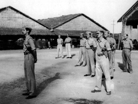 Karel Dahmen taking command of the Engineering Compsny of the Marine Brigade, Surabaya