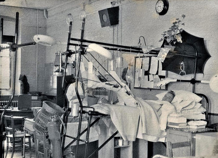 Lt James in Leavesden Emergency Hospital near Watford, 1940