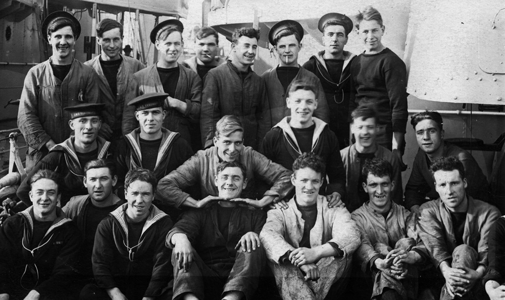 Reginal Williams and his shipmates on HMS VEnomous