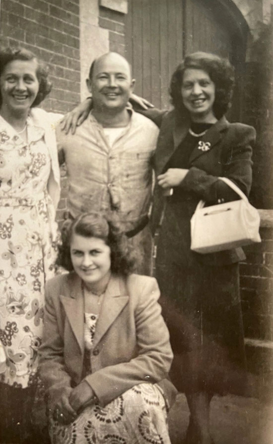 Searle William Badman (1915-55) known as "Toby" with relatives